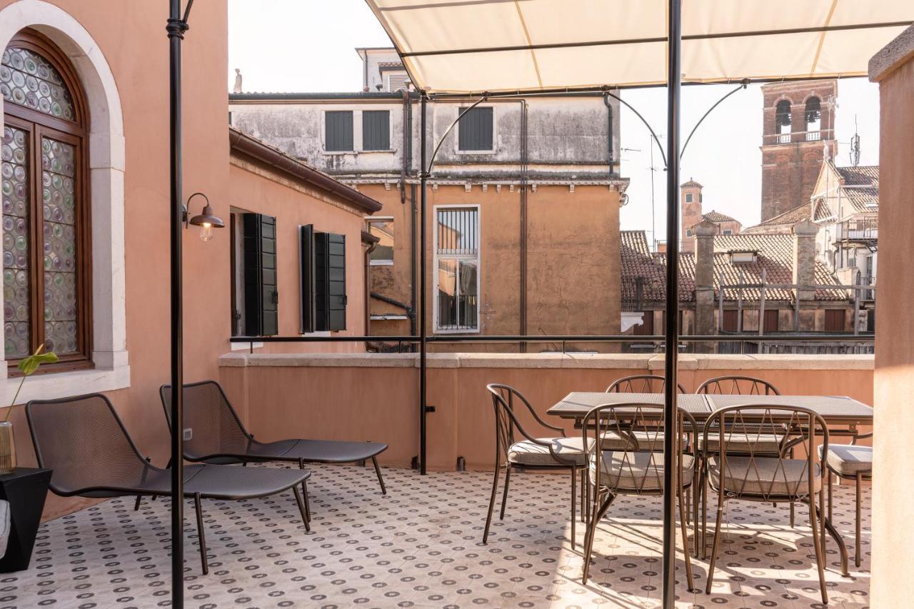 Aparthotel Be Mate Ponte Di Rialto Venecia Exterior foto